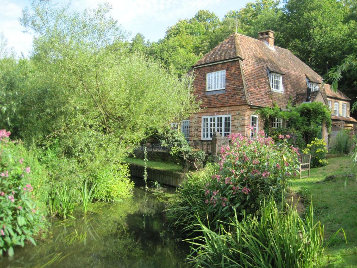 Tilford Mill Cottage Фарнем Екстер'єр фото