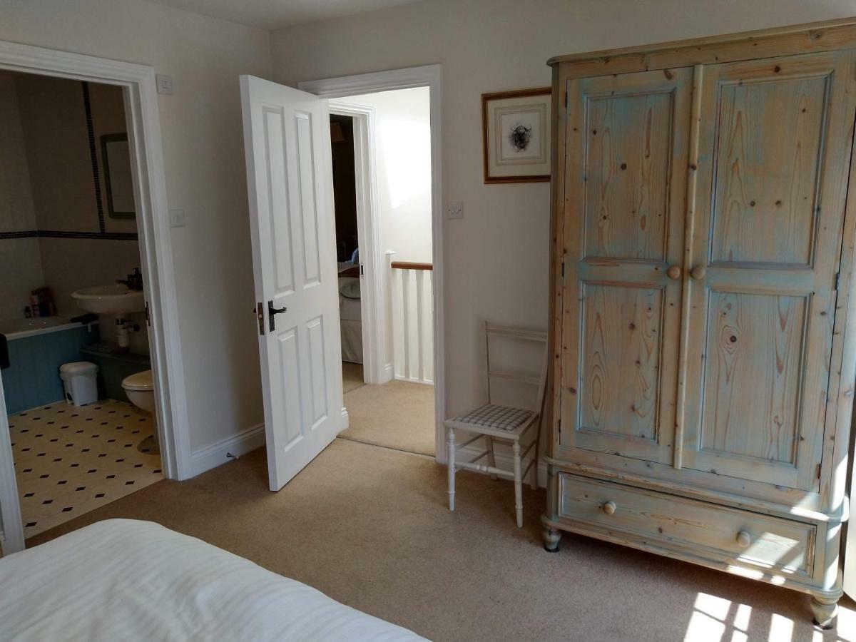 Tilford Mill Cottage Фарнем Екстер'єр фото
